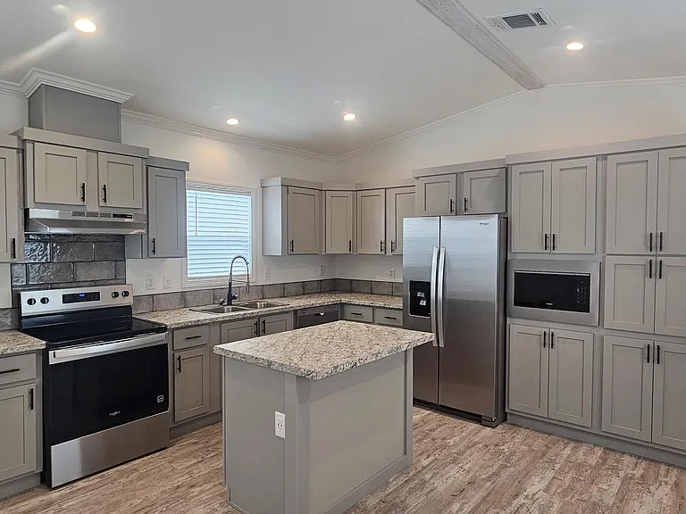 741 Hollow Ln — Photo 5