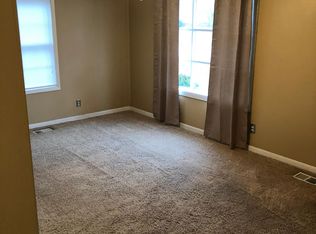 1225 Colton Ave, Bloomington, IL 61701