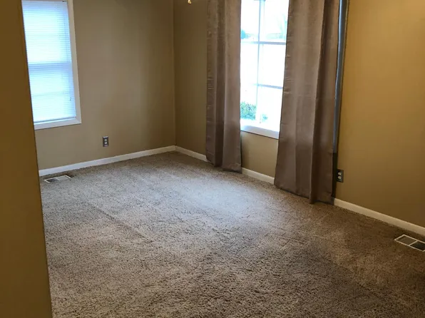 1225 Colton Ave, Bloomington, IL 61701