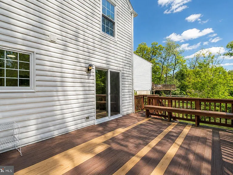 11 Noblewood Ct — Photo 35