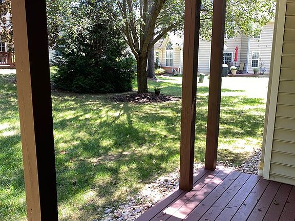 4th image of 635 Hazeltine Ct