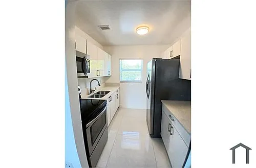 1767 NW 3rd Ave Photo 1