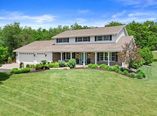 W1060 Valley View Rd, Burlington, WI 53105