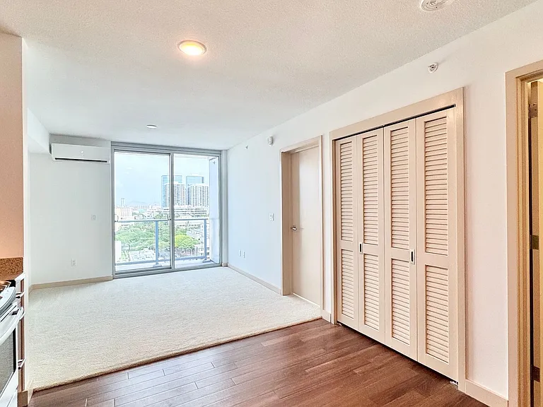 555 South St #1311 — Photo 8
