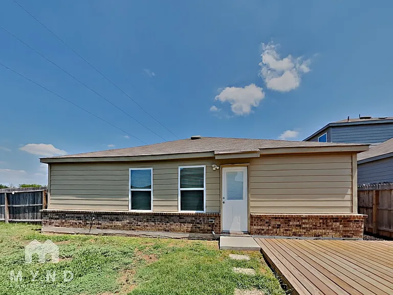210 Savage St — Photo 18
