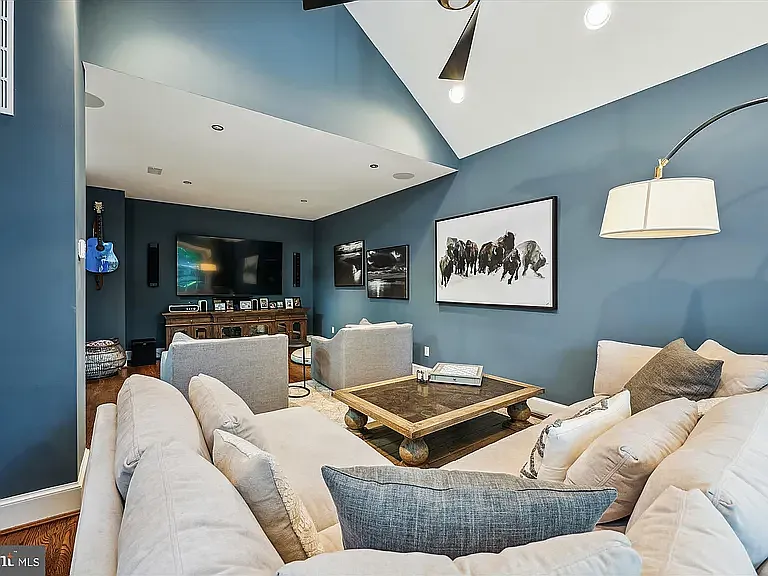 14708 Westbury Rd — Photo 6