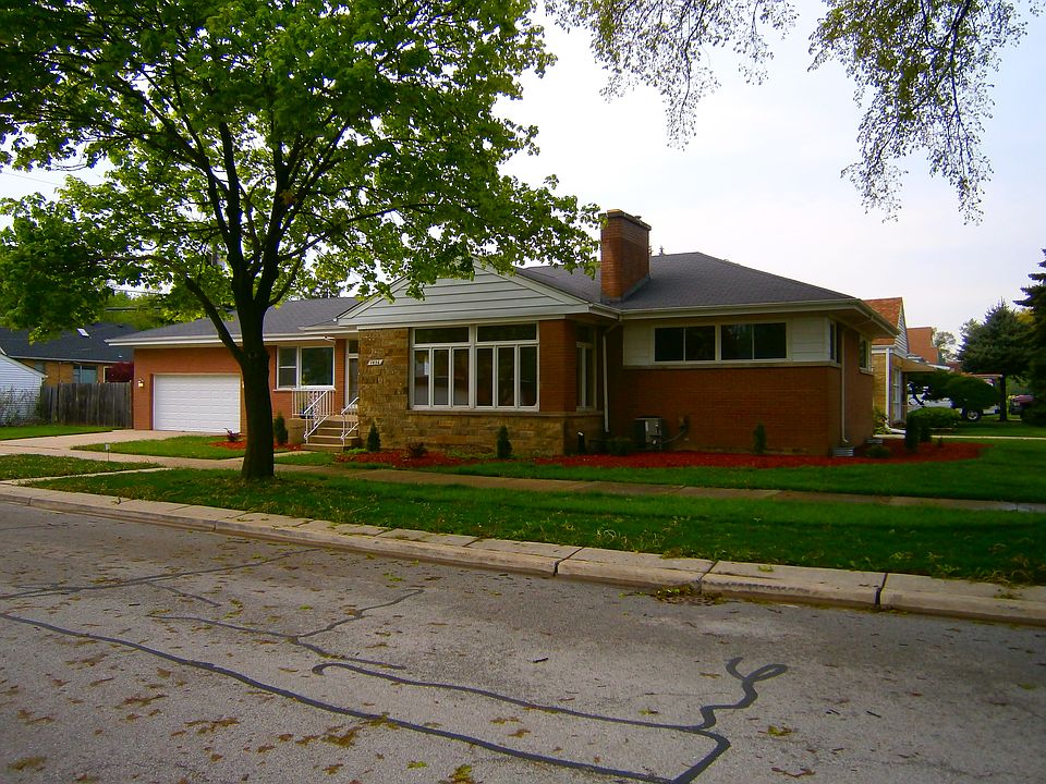 1st image of 1856 Suffolk Ave