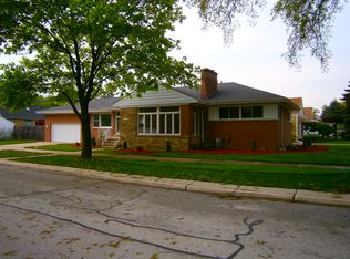 1856 Suffolk Ave, Westchester, IL