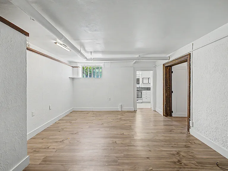 523 E 12th Ave #10 — Photo 18