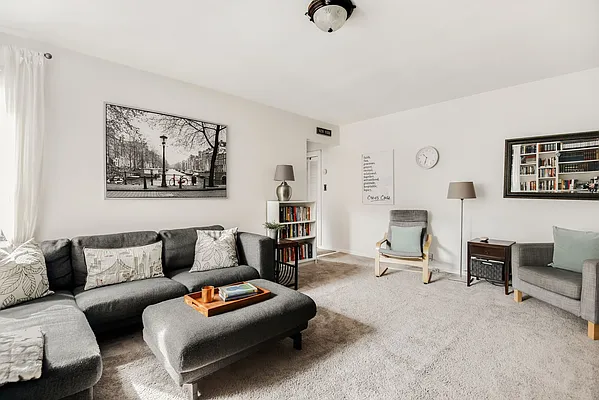 Sold by Compass | media 34