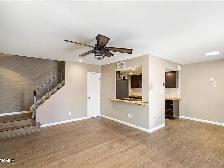 7810 E Keim Dr — Photo 4