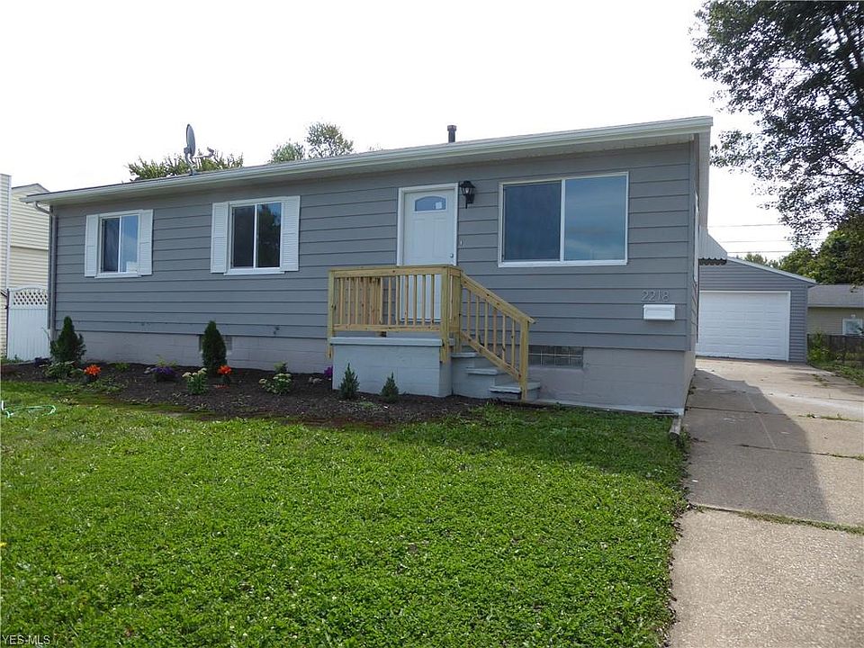 1st image of 2218 Larkmoor St