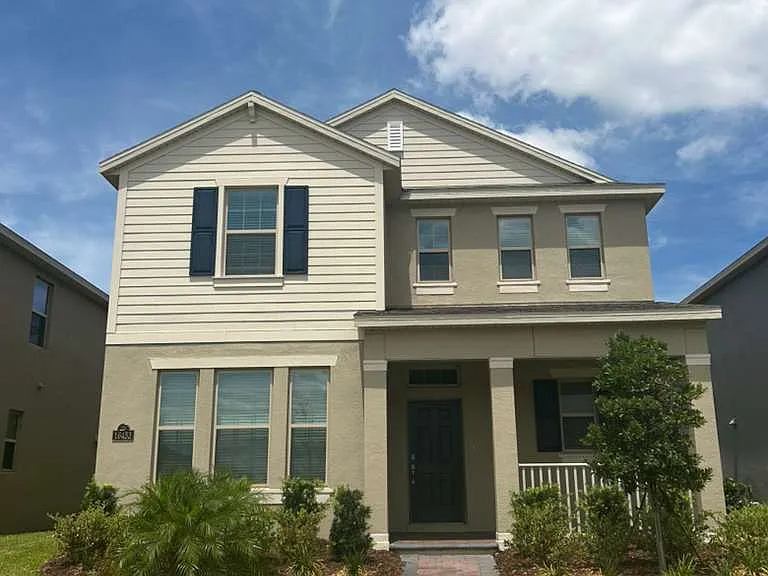 16453 Point Rock Dr — Photo 2