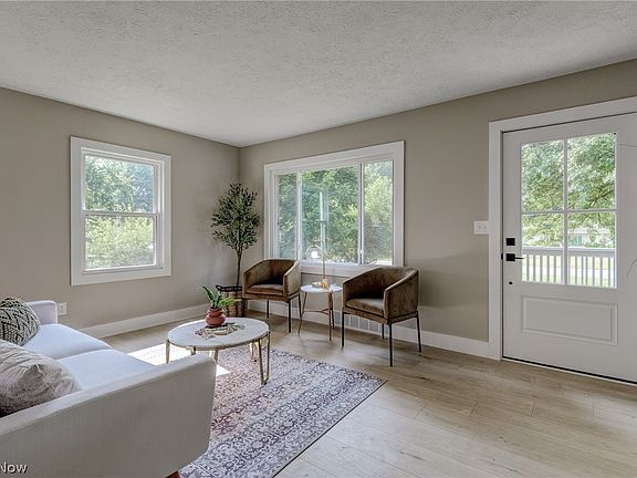 4th image of 3183 Trotter Rd