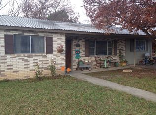 708 Wimberley St, Uvalde, TX 78801