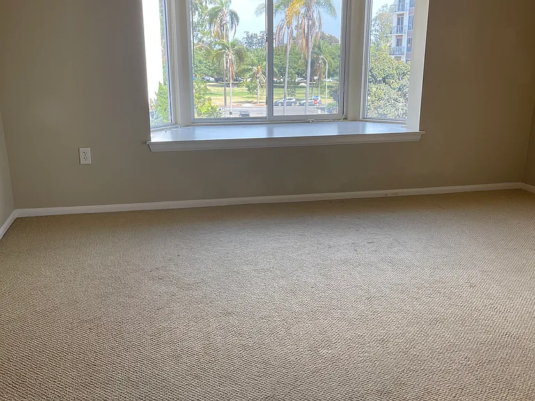 2400 5th Ave #430 — Photo 8