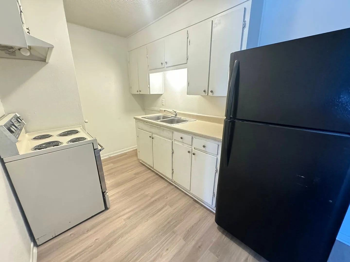 503 Sunset Ln — Photo 4