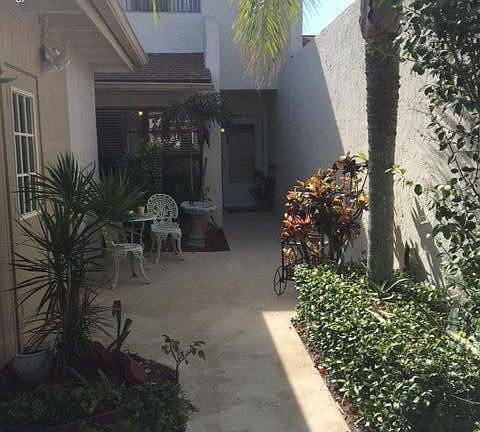 3rd image of 521 Summerset Ct #521