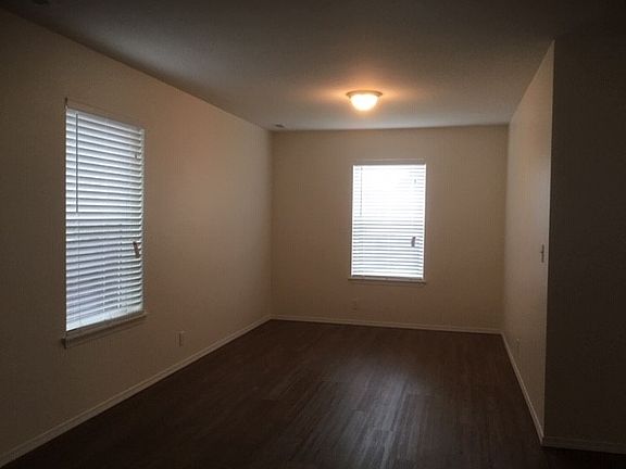 5th image of 7910 147th St E
