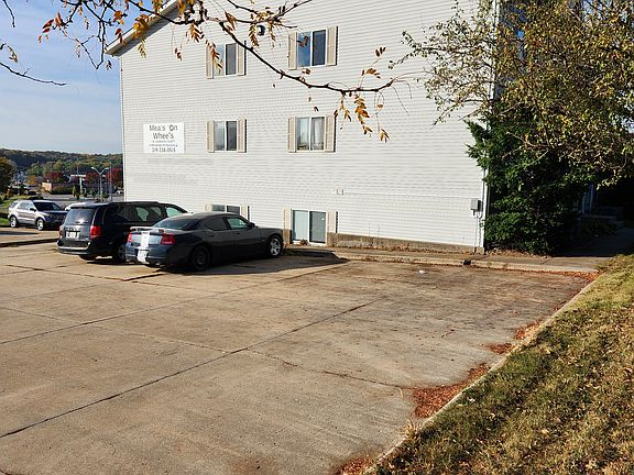 2nd image of 2210 9th St APT 4