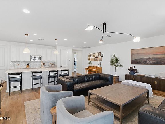 4th image of 6954 W MAYA Way