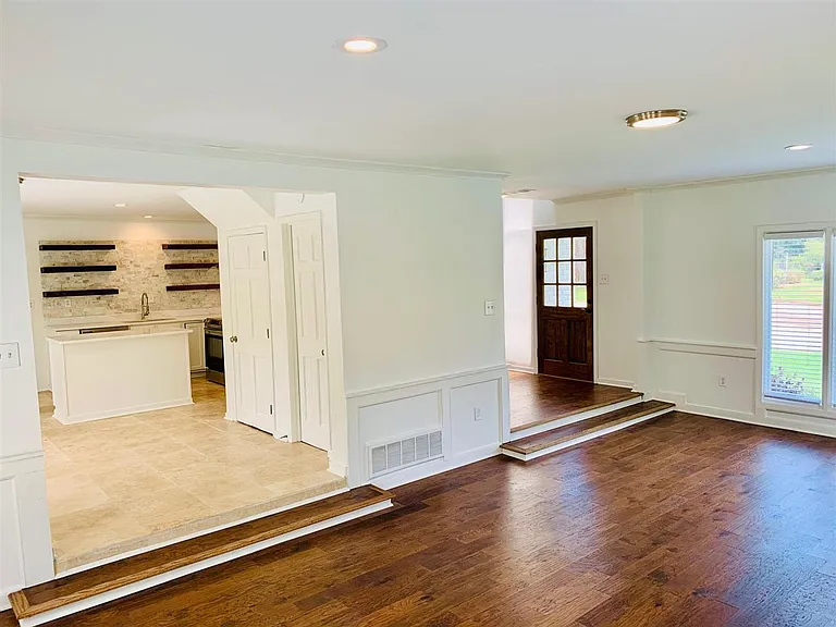 8935 Enton Cv — Photo 6
