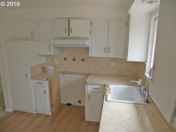 2nd image of 19071 Bedford Dr