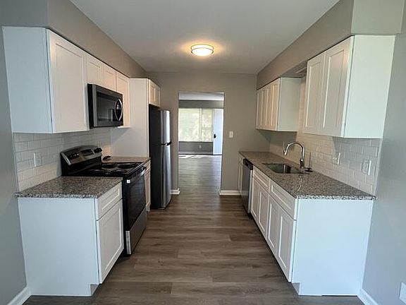 2nd image of 923 Mill Hwy #1