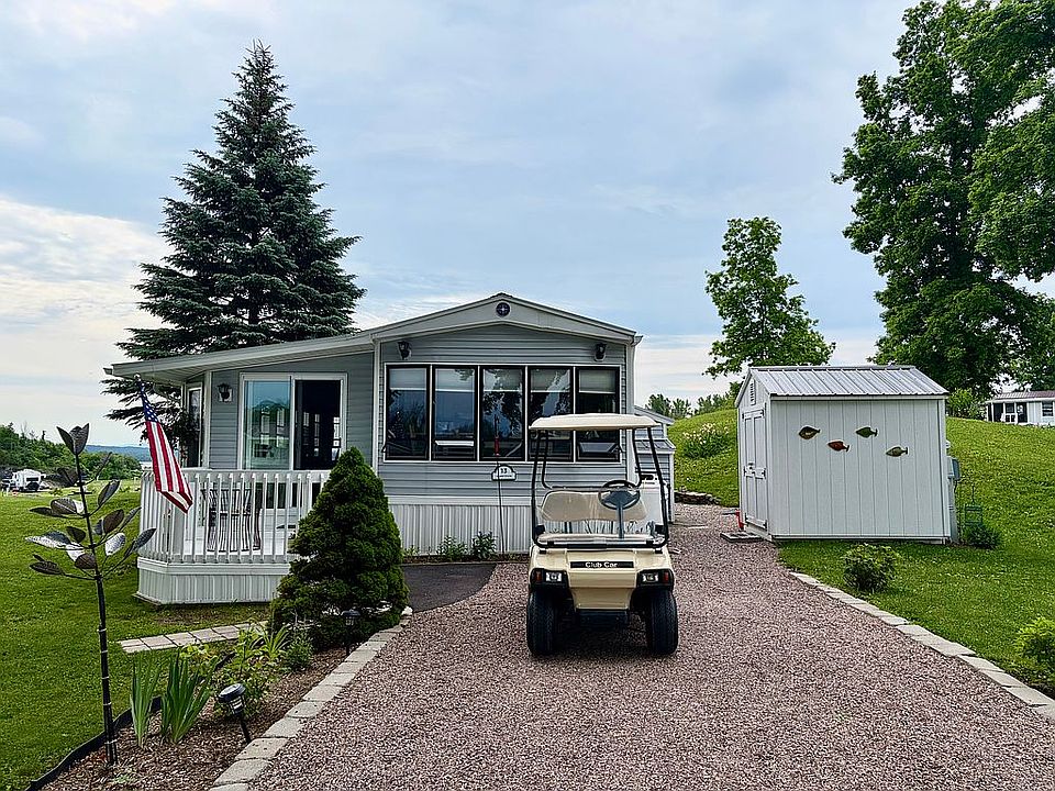 1st image of 13 Island Cir