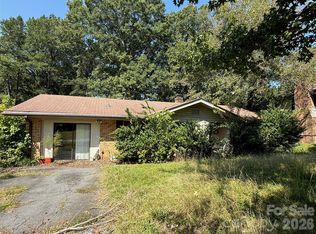 6737 Cardigan Ave, Charlotte, NC 28215