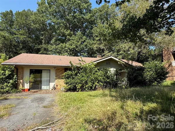 6737 Cardigan Ave, Charlotte, NC 28215