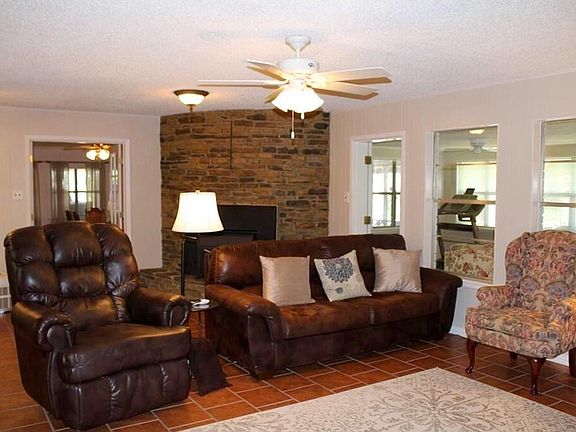 3rd image of 1714 County Road 512