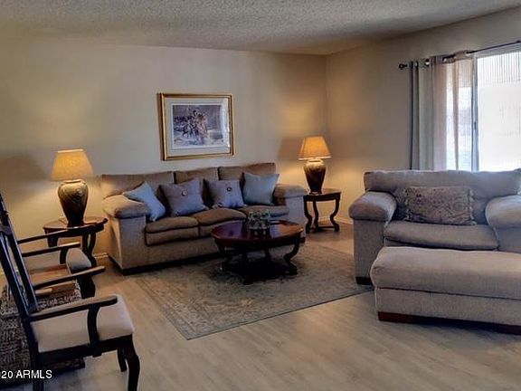 3rd image of 9617 W Briarwood Cir