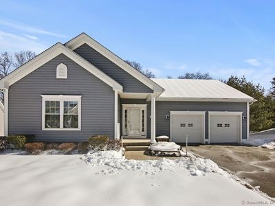 10 Chamberlain Xing #10, Windsor Locks, CT, 06096