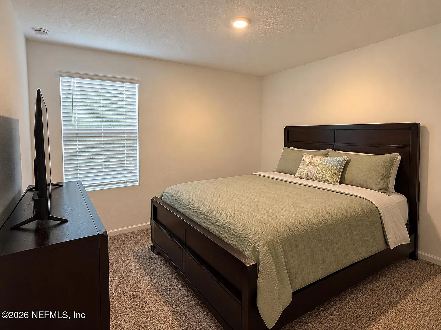 4 bed, 2.0 bath, 1733 sqft, $2,650 — Photo 3