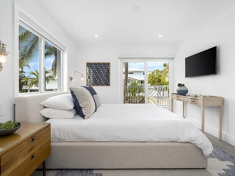 153 Valencia Dr — Photo 17