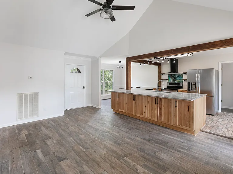 8001 Anna Ct — Photo 43