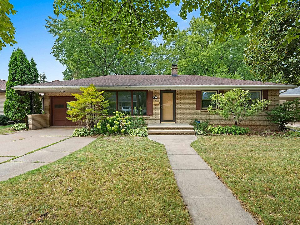 1419 N Douglas St, Appleton, WI 54914 Zillow