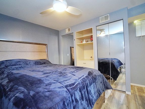 4th image of 48 E Reading Ave