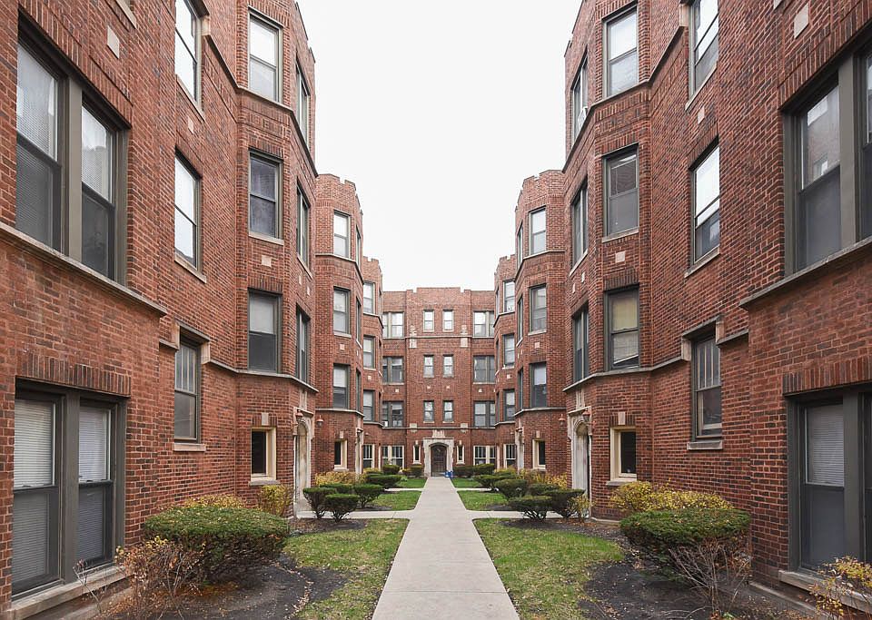1st image of 3154 W Belle Plaine Ave #N2