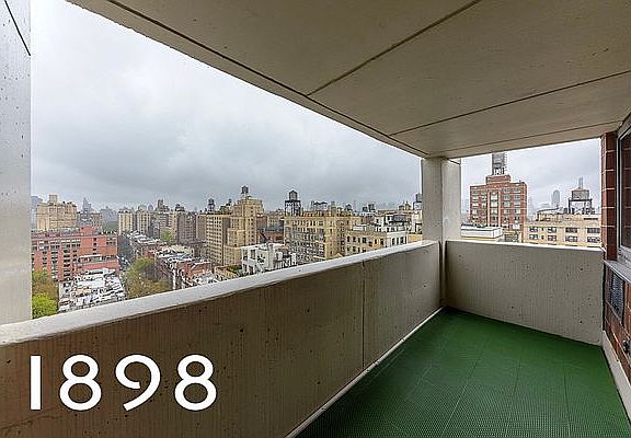 5th image of 561 Amsterdam Ave #17A