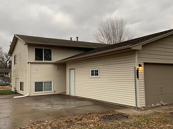 4th image of 12900 Belle Aire Dr