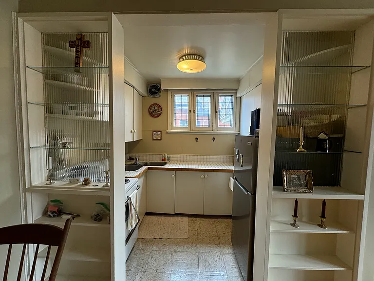 322 Frank St #205 — Photo 8