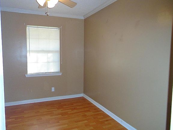 3rd image of 722 Cannon Dr
