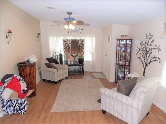 5th image of 1755 Sugar Pine Ave