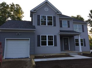 920 Mitchell Ave, Morton, PA 19070
