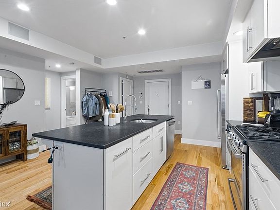 339 West Broadway #10 Boston (South Boston) Unit Photo 3