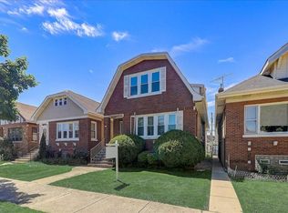 5111 W Nelson St, Chicago, IL 60641