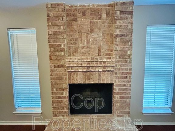 5th image of 2111 River Hollow Dr