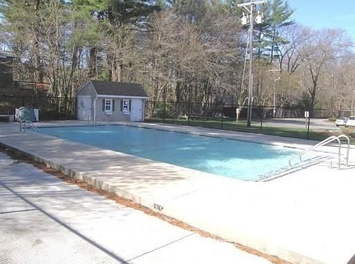 3rd image of 23 McCormick Terrace # Fl 2nd